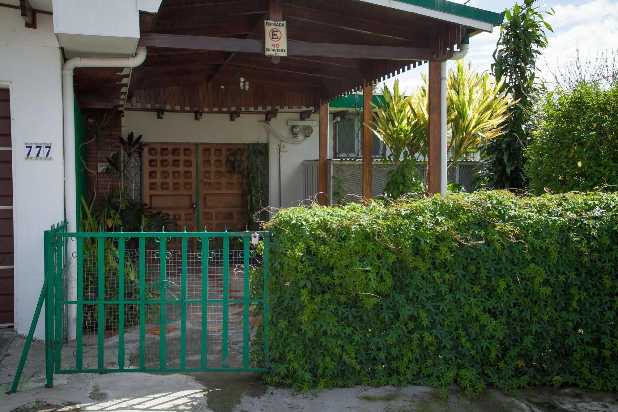 Hotel Casa Kibi Kibi San José Exterior foto